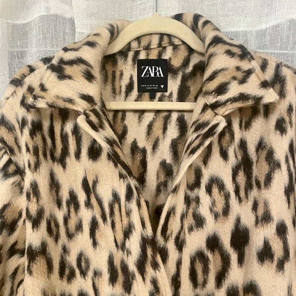 Zara Leopard Fleece Pullover - Picture 3 of 5